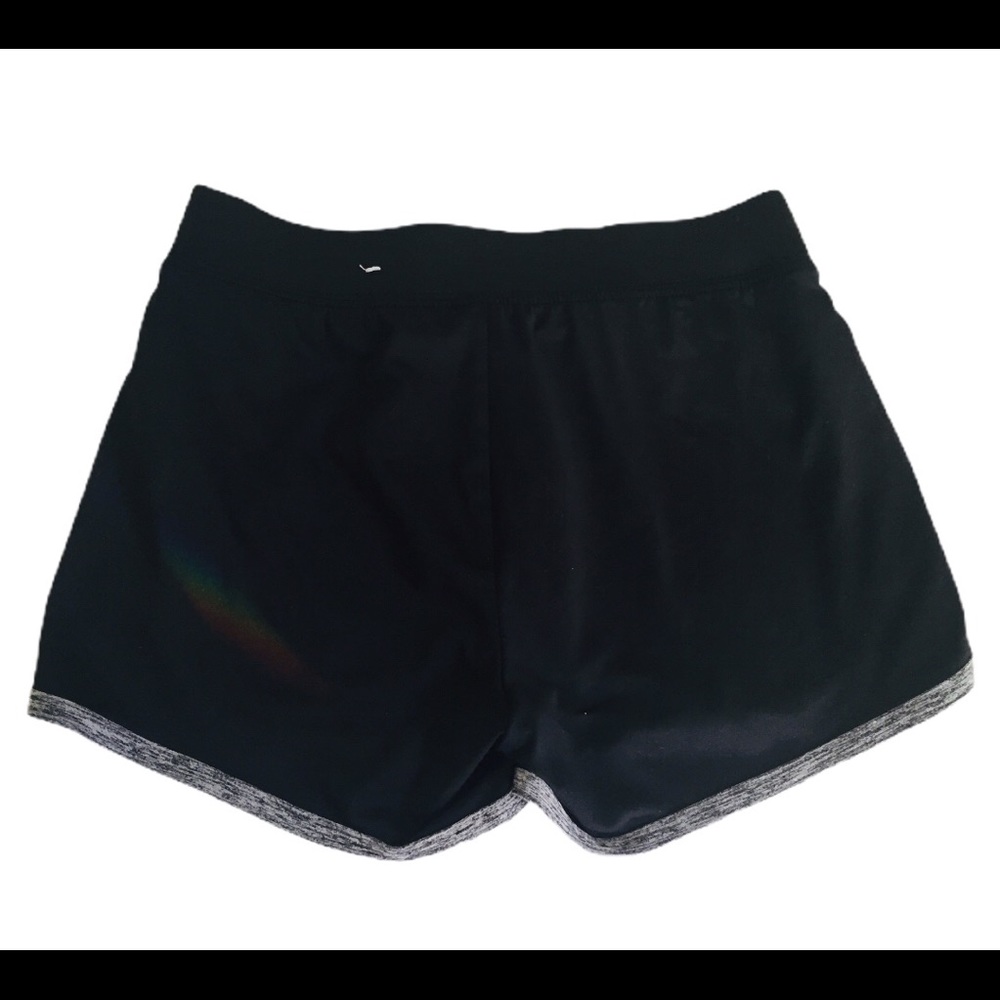 JUSTICE Girls Black Grey Colorblock Dolphin Athletic Shorts Size 6-7 - Picture 7 of 8
